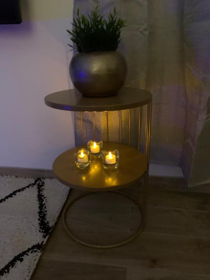Appartement Cosy Jacuzzy Luxe Gare de Toulon Buitenkant foto